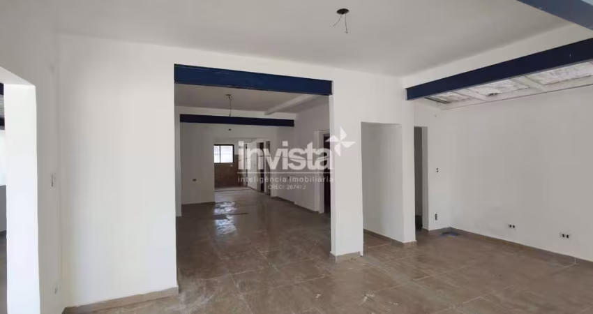 Casa para Locação no Bairro da Ponta da Praia em Santos!