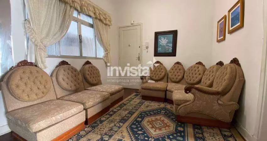 Apartamento mobiliado de dois dormitórios com varanda e vista para o mar