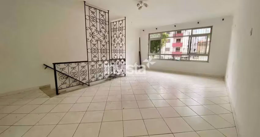 Casa com 3 quartos para alugar no Embaré, Santos 