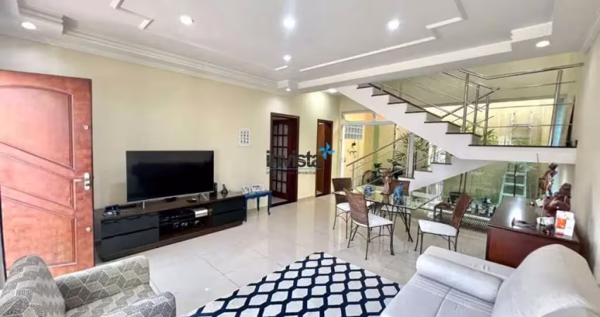 Casa à venda no bairro Embaré