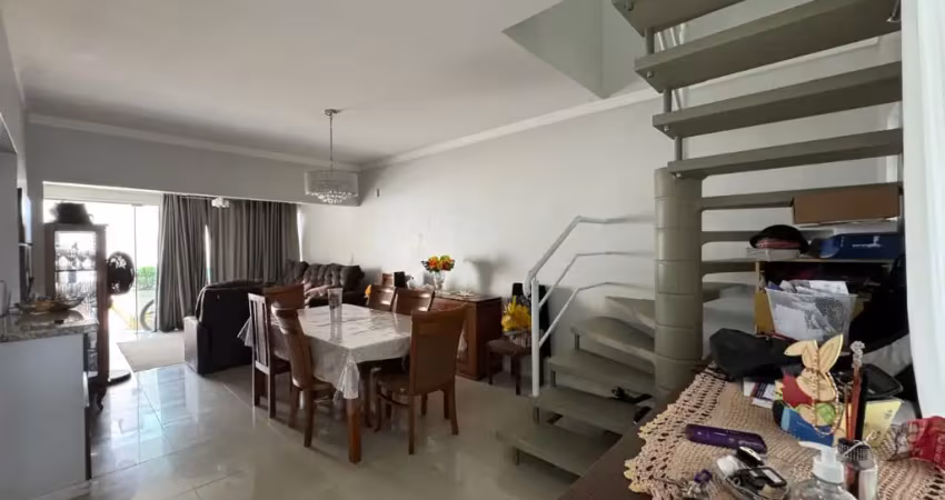 Sobrado com 3 Quartos à venda, 135m² - Dom Bosco