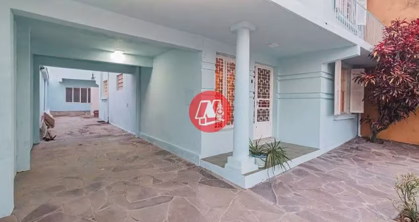Casa com 6 quartos à venda no Santana, Porto Alegre 