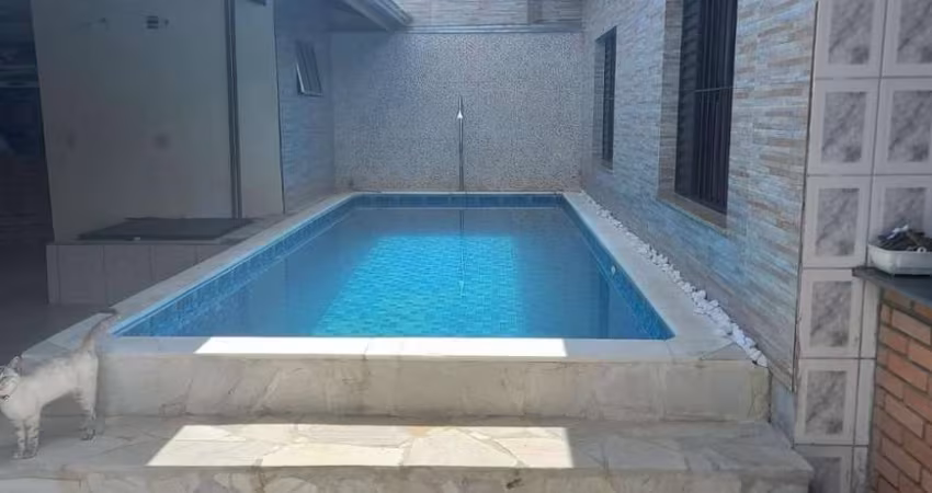 Casa para Venda em Votorantim, Rio Acima, 3 dormitórios, 1 suíte, 2 banheiros, 3 vagas
