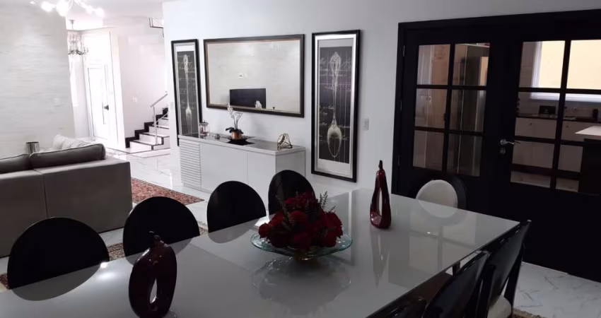 Casa em Condomínio para Venda em Santana de Parnaíba, Tamboré, 4 dormitórios, 4 suítes, 5 banheiros, 4 vagas