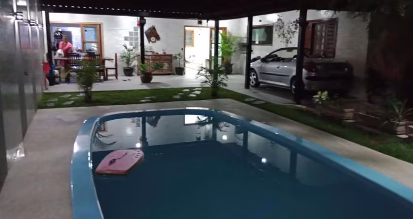 Casa para Venda em Sorocaba, Wanel Ville, 3 dormitórios, 2 banheiros, 5 vagas