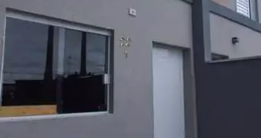 Sobrado para Venda em Sorocaba, Jardim Rubi, 2 dormitórios, 2 banheiros, 2 vagas