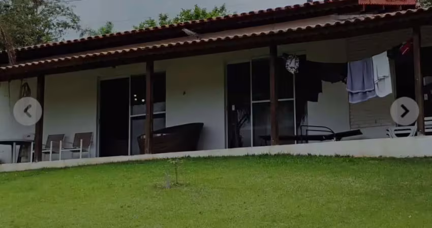 Chácara para Venda em Ibiúna, Cachoeira, 3 dormitórios, 2 suítes, 2 banheiros, 5 vagas