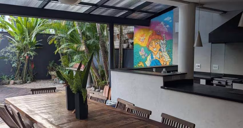 Casa em Condomínio para Venda em Santana de Parnaíba, Alphaville, 5 dormitórios, 2 suítes, 6 banheiros, 5 vagas
