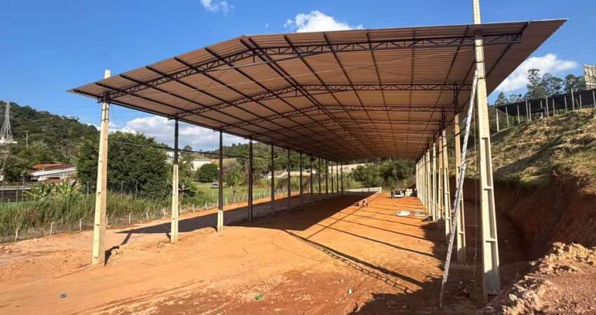 Galpão para Locação em Santana de Parnaíba, Residencial Santa Helena - Gleba II, 4 banheiros