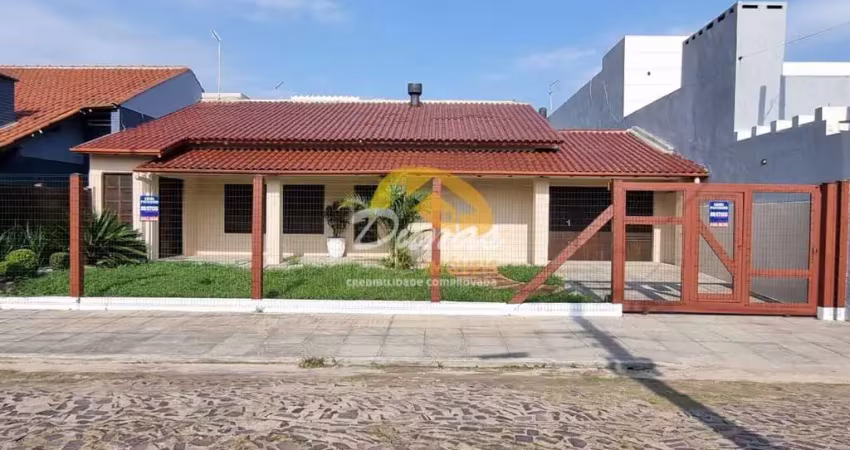 Casa com 3 quartos à venda na Zona Nova, Tramandaí 