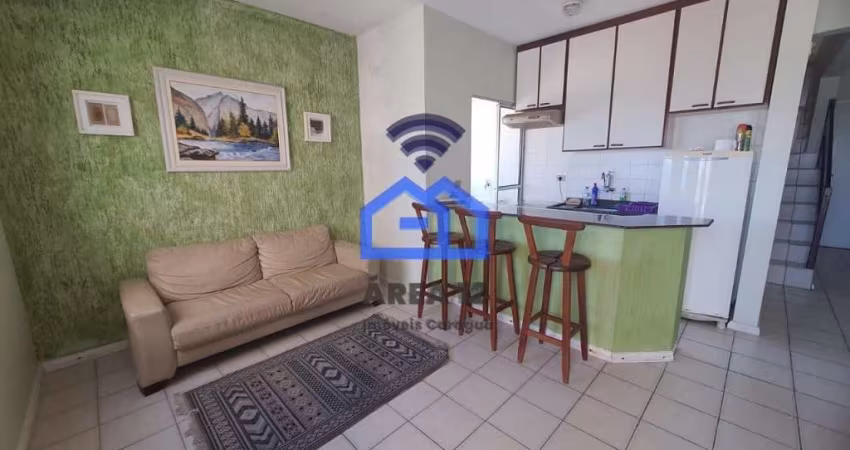 Cobertura no bairro Aruan à venda com 3 dormitórios, 2 banheiros sociais, 2 salas, cozinha, 1 vaga