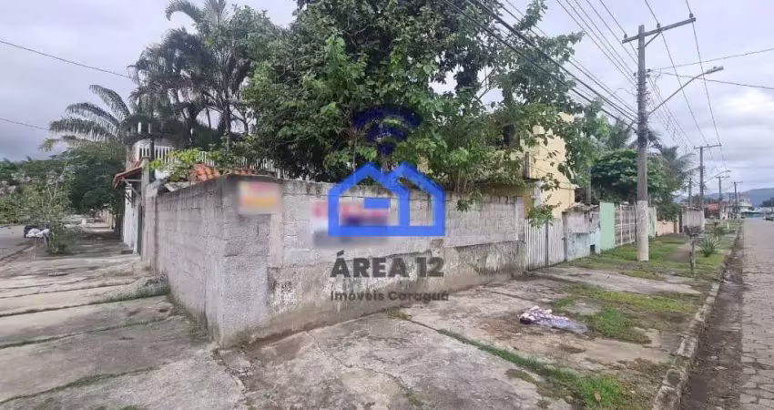 Área à venda no bairro do porto novo - com 4 casas contendo quarto, sala, cozinha e banheiro - cara