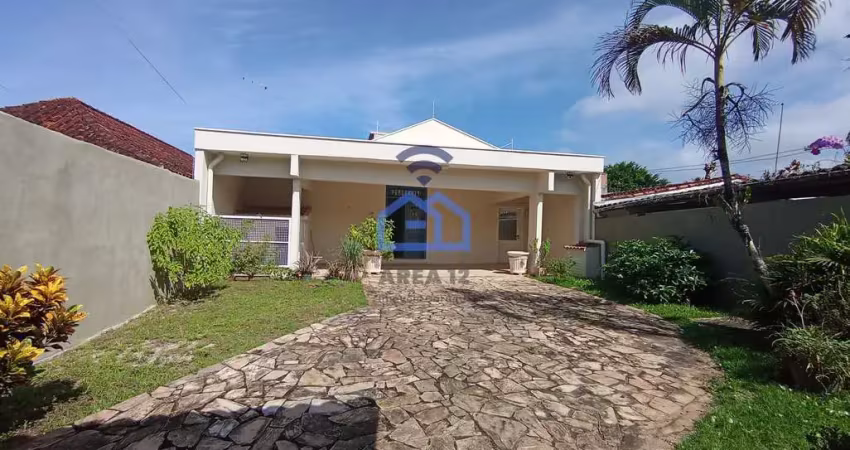 Casa à venda no bairro martim de sá em caraguatatuba, sp - 02 dorm, 01 suíte com planejados e gourm