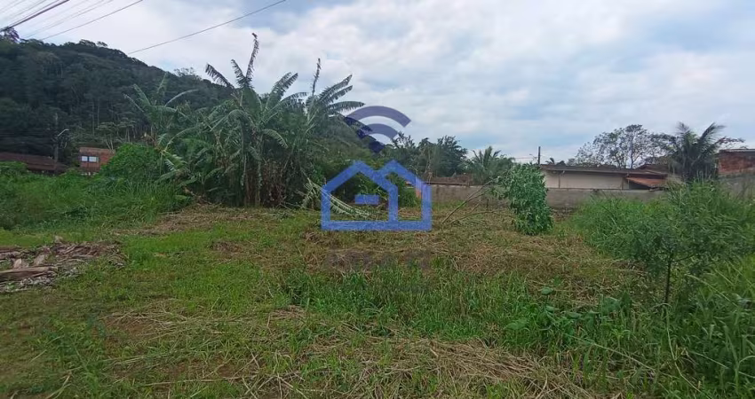Terreno plano com 360m² à venda em ótima localização no  Capricórnio III na cidade de Caraguatatuba