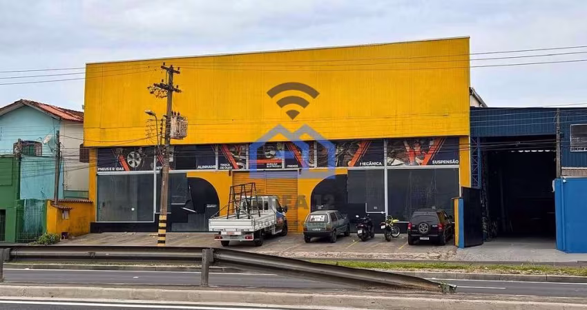 Galpão / Barracão à venda no bairro Pontal de Santa Marina em Caraguatatuba, SP - São 2 galpões com