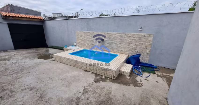 Ótima casa com piscina à venda no bairro Perequê Mirim em Caraguatatuba, SP - Se encante com esse b