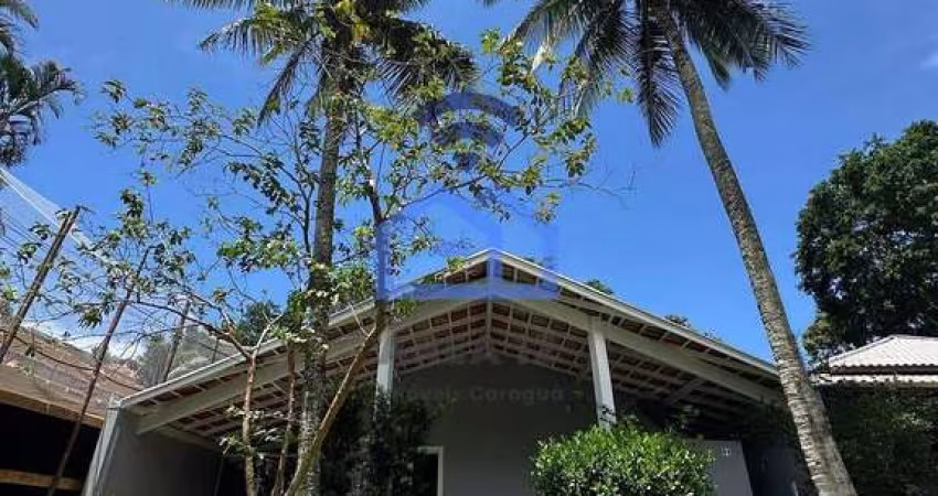 Casa à venda no condomínio Park Imperial no bairro do Massaguaçu em Caraguatatuba, SP