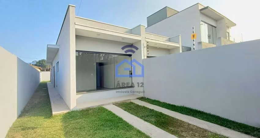 Linda casa com 2 dormitórios à venda no bairro do Golfinho em Caraguatatuba, SP