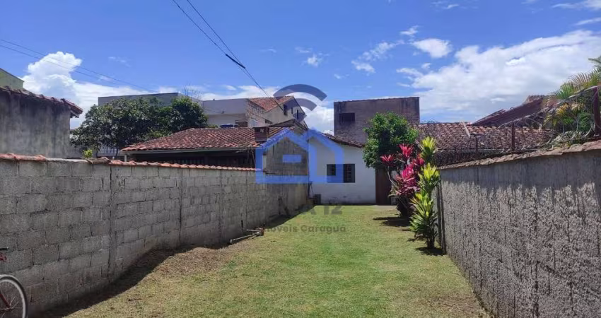 Oportunidade de Edícula à venda no bairro do Porto Novo em Caraguatatuba, SP - A apenas 180m da pra