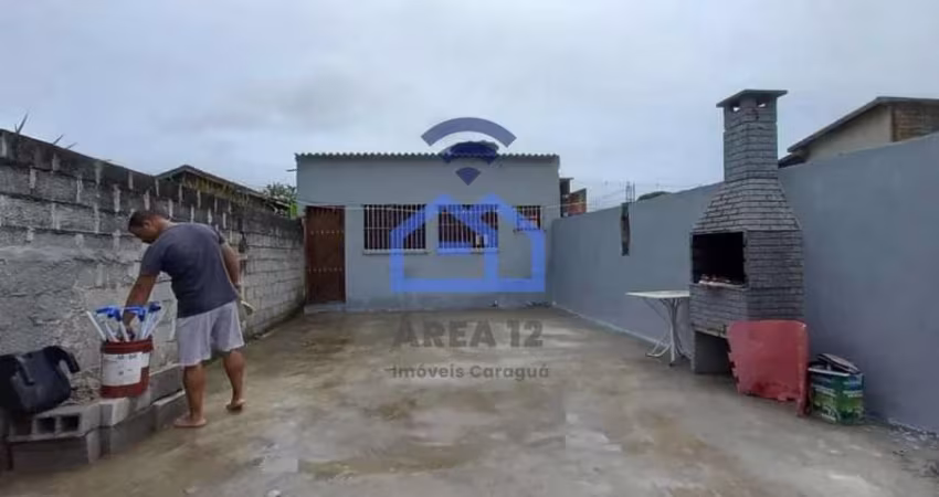 Edícula à venda no bairro do Morro do Algodão em Caraguatatuba, SP
