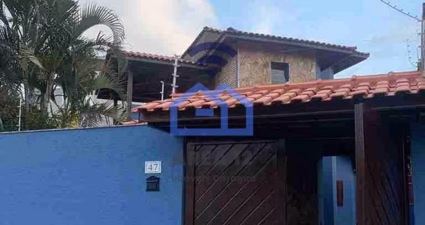Sobrado com piscina à Venda a apenas 30m da praia do Porto Novo em Caraguatatuba, SP