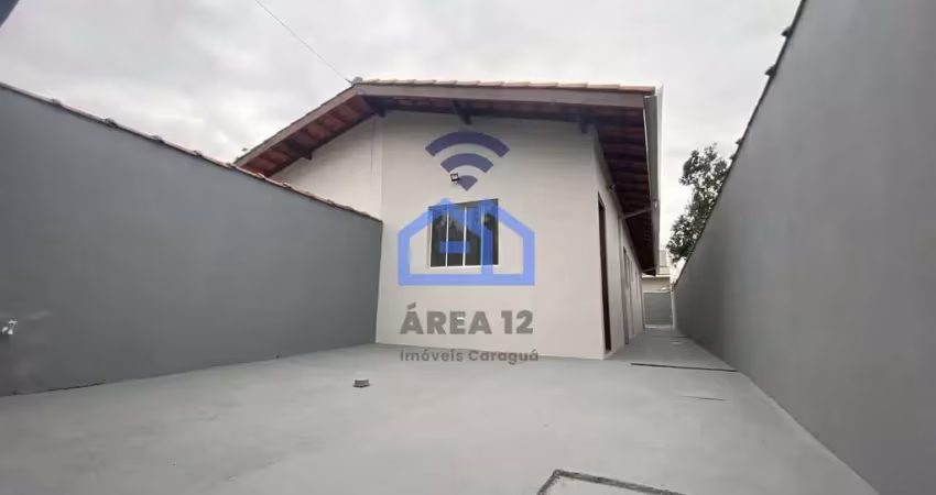 Casa nove à venda, com 2 dormitórios sendo uma suíte no bairro do golfinho em caraguatatuba, sp, fi