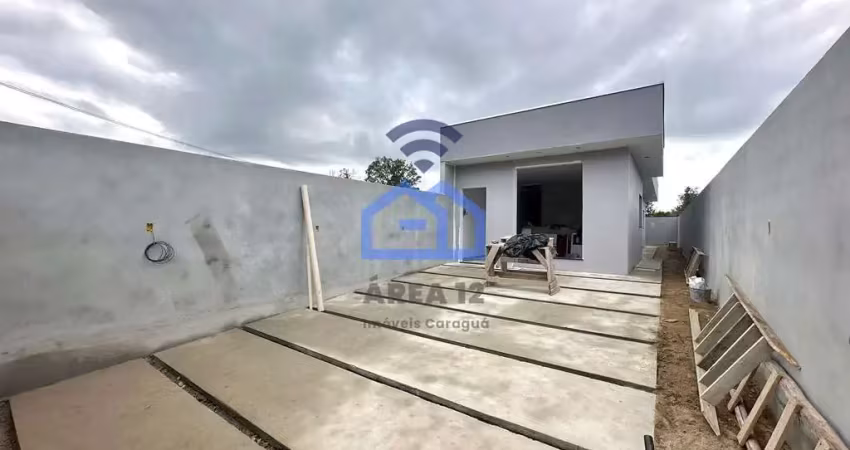 Casa à venda com 3 drmitórios sendo uma suíte no mirante de caragua, caraguatatuba, sp