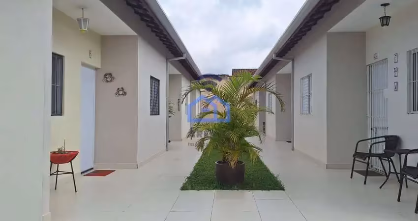 Casa à venda em condomínio, com 2 dormitórios, pontal de santa marina, caraguatatuba, sp