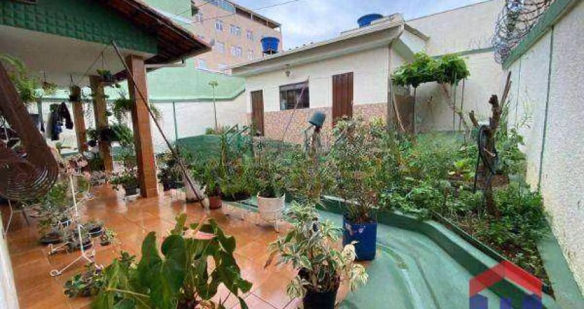 Casa à venda, 220 m² por R$ 690.000,00 - Letícia - Belo Horizonte/MG
