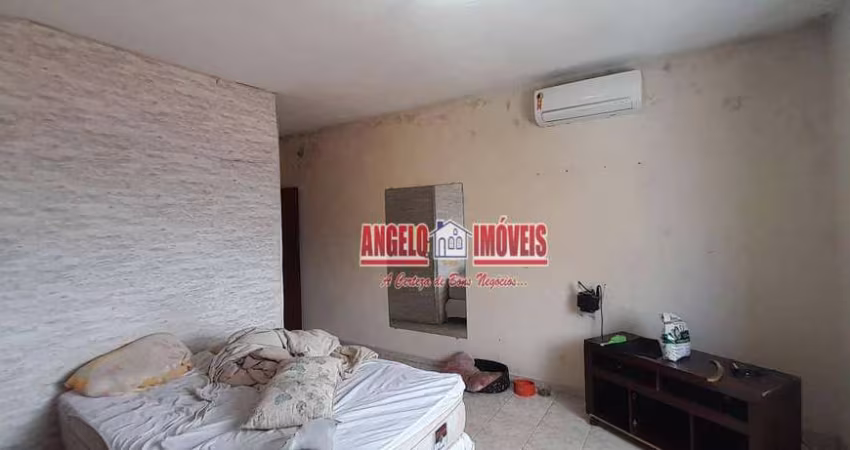 Casa com 3 quartos à venda, 240 m² por R$ 590.000 - Santa Mônica - Belo Horizonte/MG
