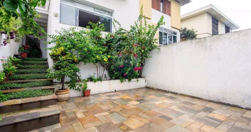 Encante-se com este lindo sobrado de 153 m², 3 suítes, na Cidade Vargas