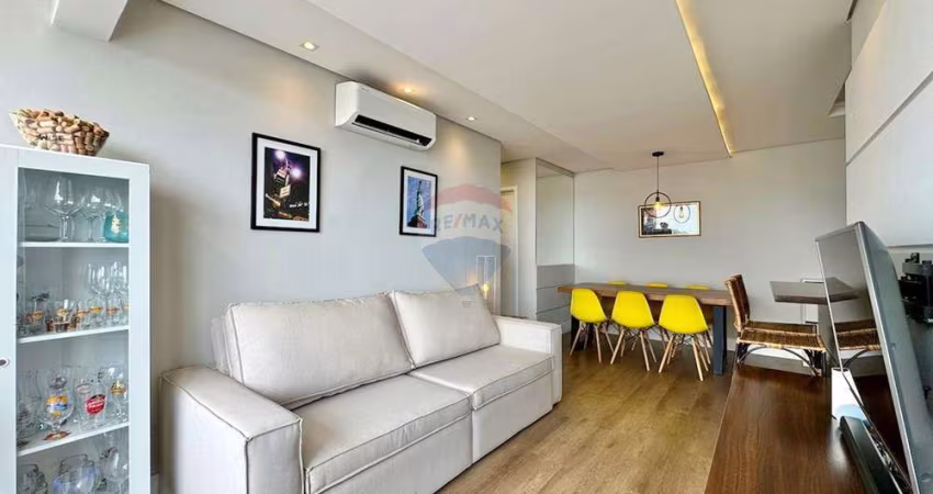 Apartamento à venda 63m², reformado, moderno, varanda envidraçada, 02 dormitórios, 1 suíte e 1 vaga! Vila Alexandria