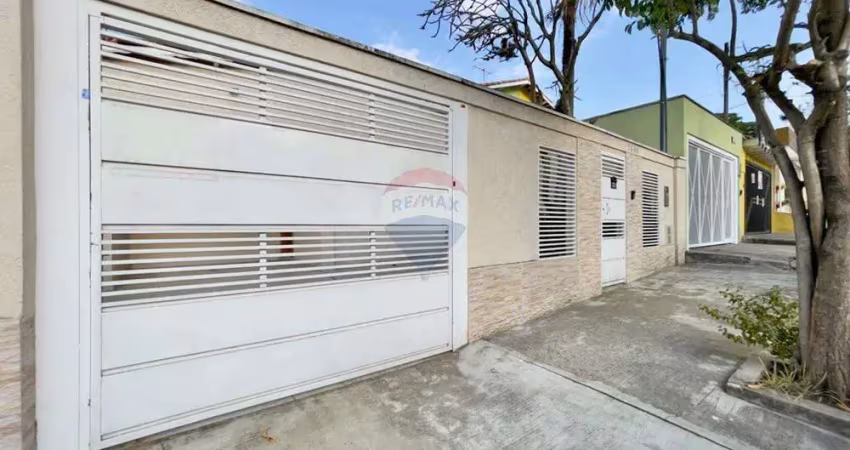Casa térrea com 200 m²,  3 dormitórios, 1 suíte e piscina  no campo belo