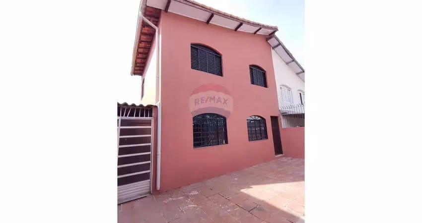 Casa com 3 quartos para alugar na Rua Laurindo de Azevedo Marques, 30, Campo Grande, São Paulo
