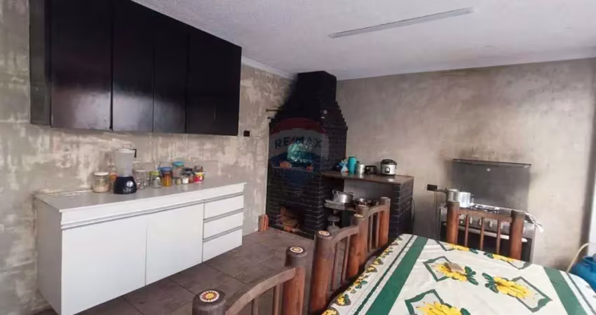 Sobrado à venda com 3 dorm, 2 suítes, 4 vagas - vila castelo/sp.