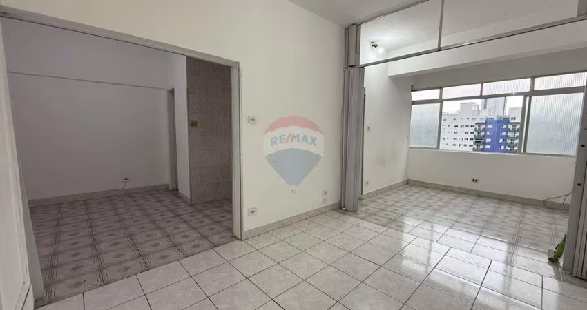 Apartamento de 40m² Localizado Próximo a Praia, Estação VLT e Região Central de São Vicente - SP