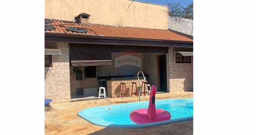 Bela casa com 3 dorms churrasqueira, piscina 3 vagas  - Sumare SP