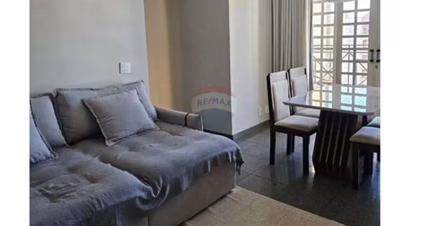 Apartamento de 3 dormitórios, 1 suíte, e garagem para 2 carros