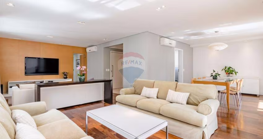 Apartamento Alto Padrão, Rua Afonso de Freitas, 669, ap 41 - 222 m² úteis e 3 Vagas