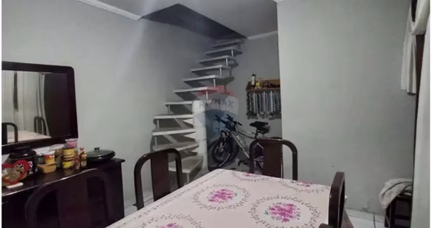 Sobrado com 3 dorms e 1 suite + 1 casa de 1 dorms e 2 vagas