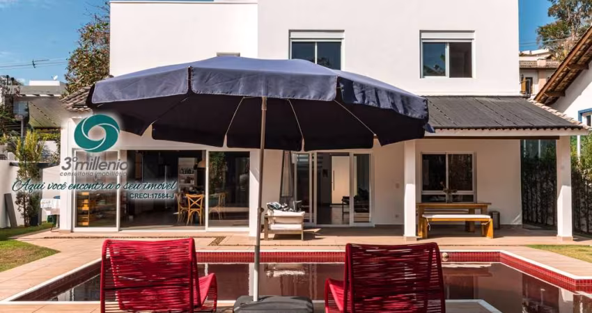 Casa para locação Mobiliada Granja Viana 3 suítes, piscina