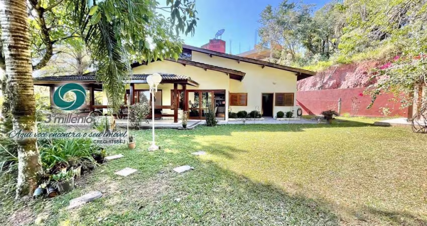 Casa Venda Granja Viana-(2 lotes) 5d/3sts final de rua, SPA,
