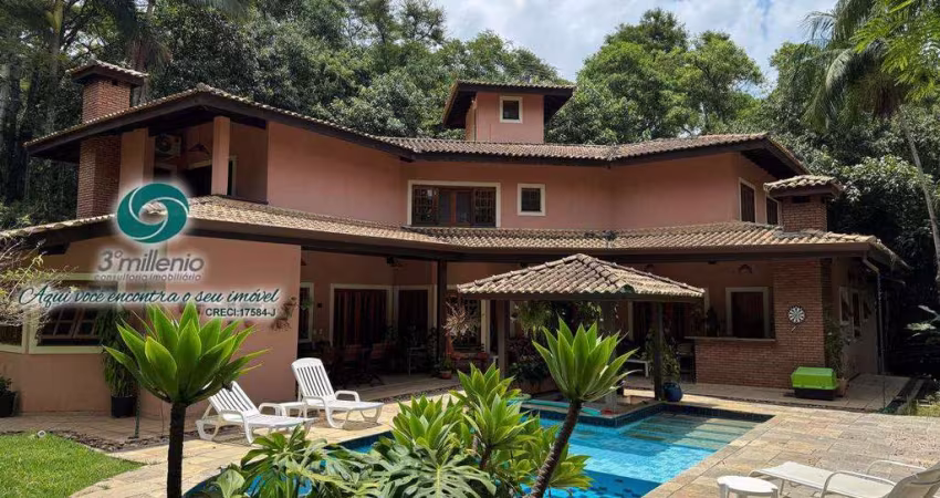 Casa Venda no Cond. Forest HIlls, 4 suítes. piscina, paisagismo