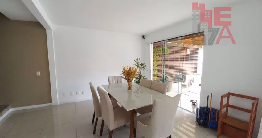 Casa à venda no bairro Canto - Florianópolis/SC