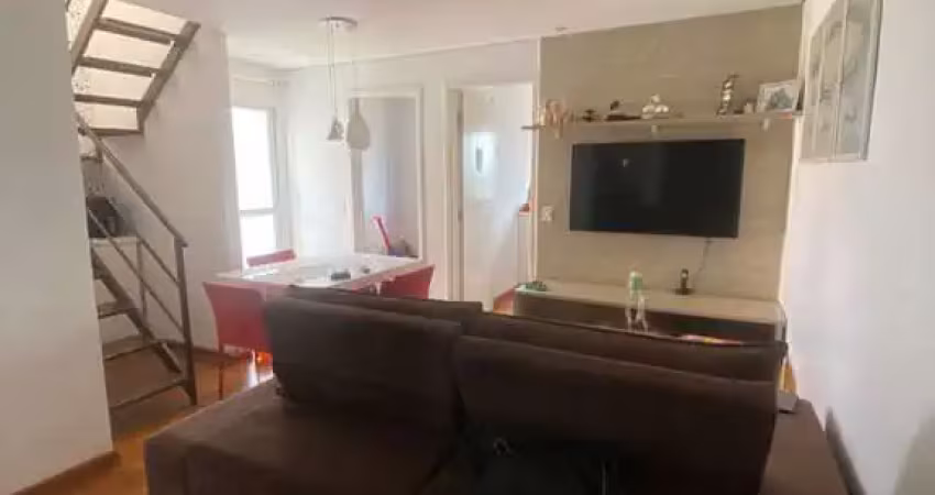 Cobertura a venda com 113m² sendo 03 dormitórios 01 suíte e 01 vaga  em Parque Rebouças