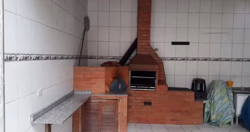 Casa no Ipiranga, 270m², 5 dormitórios.