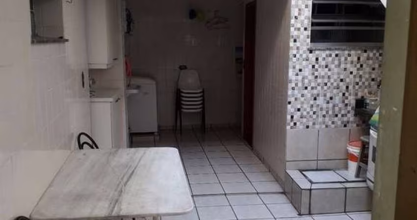 Sobrado no Tatuapé com 2 quartos e 1 vaga