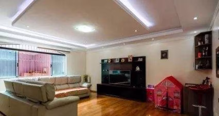 Sobrado à venda na Vila Nova Carolina com 250m² 1 suíte 4 banheiros 5 vagas