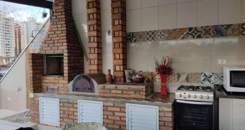 Imperdível sobrado à venda em São Paulo-SP, bairro Rio Pequeno: 4 quartos, 2 suítes, 4 banheiros, 2 vagas, 360 m². Venha conhecer!