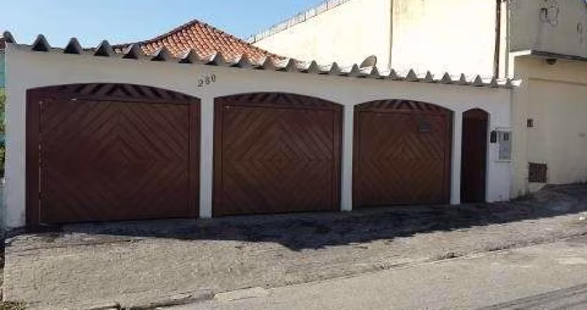 Casa com 3 dorms, 1 suite e 3 vagas na Vila Antônio